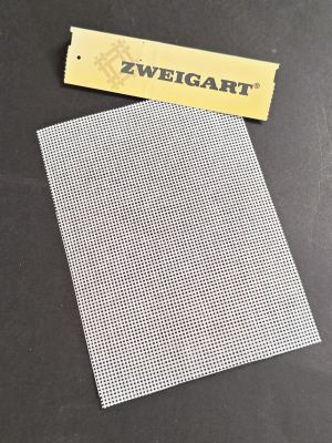 Bílý Zweigart Stramin 44/100 (normální kanava) - 15x20 cm